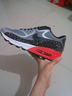AJ、NB紐巴倫、Nike直銷(xiāo)，箱包鞋帽批發(fā)代理招募